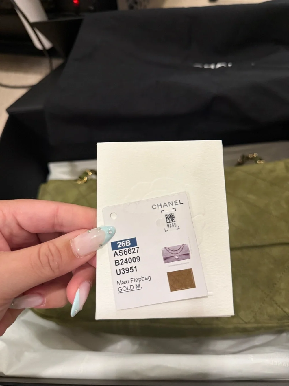 CHANEL maxi flap